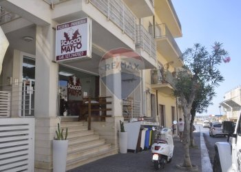 Edificio all\'aperto - Attività Commerciale Via Genova
 
4, Vittoria - foto 1