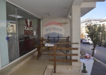 Balcone - Attività Commerciale Via Genova
 
4, Vittoria - foto 2