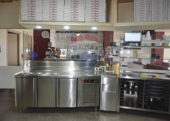 Cucina - Attività Commerciale Via Genova
 
4, Vittoria - foto 21