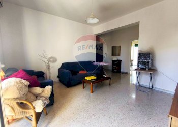 Soggiorno - Trilocale Piazza Francesco Crispi
 
39, Brindisi - foto 3