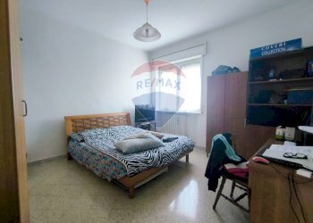 Camera / camera da letto - Trilocale Piazza Francesco Crispi
 
39, Brindisi - foto 10