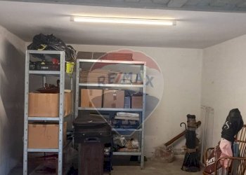 Dispensa di stoccaggio - Box Via della Chiesetta
 
4, Castelletto Sopra Ticino - foto 2