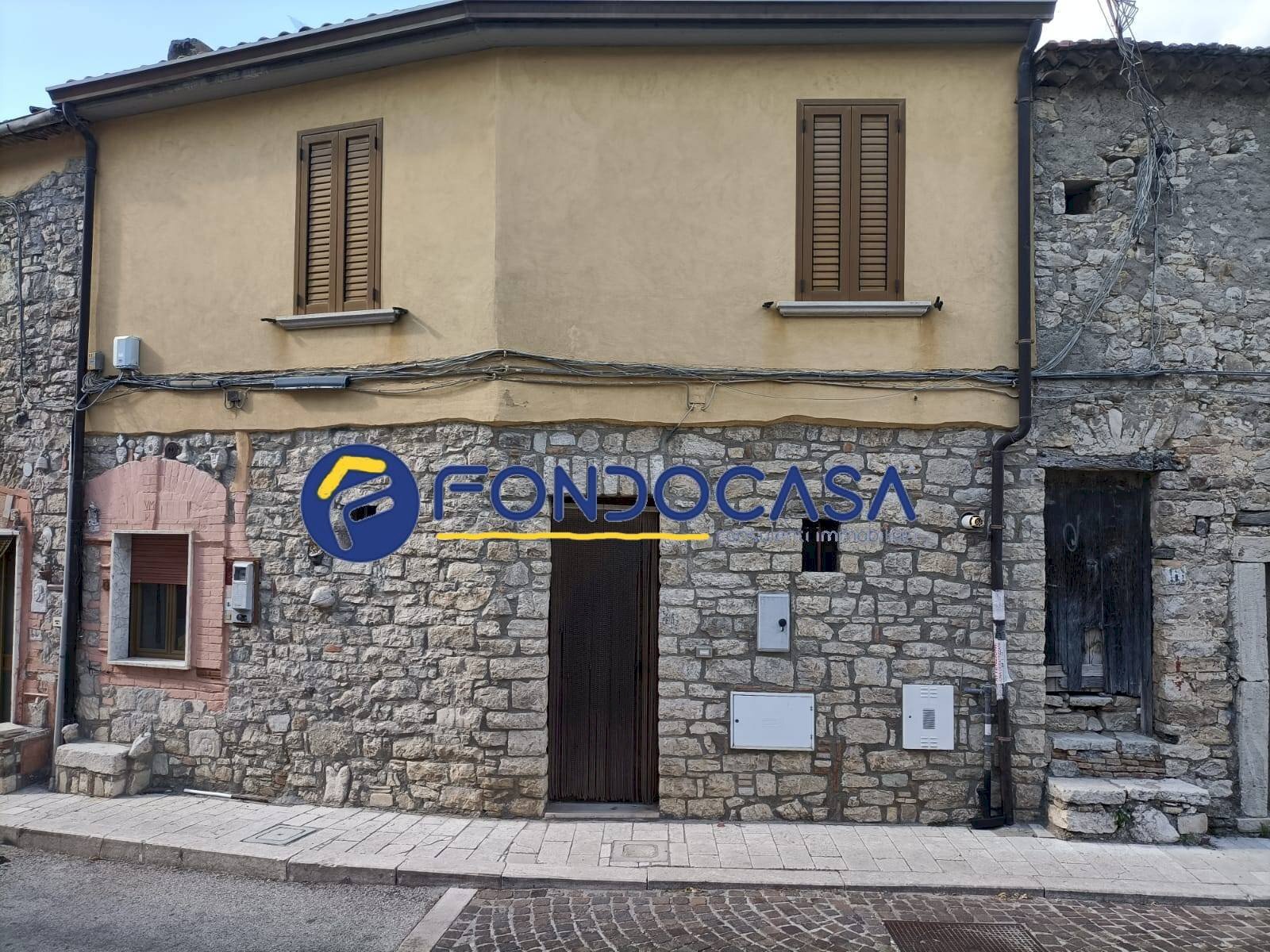 Foto 1 - Casa semi indipendente Viale Don Bosco
 
5, Pesco Sannita - foto 1