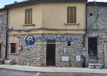 Foto 1 - Casa semi indipendente Viale Don Bosco
 
5, Pesco Sannita - foto 1