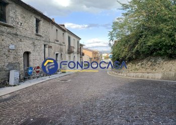 Foto 2 - Casa semi indipendente Viale Don Bosco
 
5, Pesco Sannita - foto 2