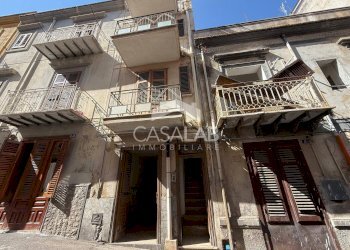 Foto 1 - Appartamento Via Villa
 
43-45, Carini - foto 1