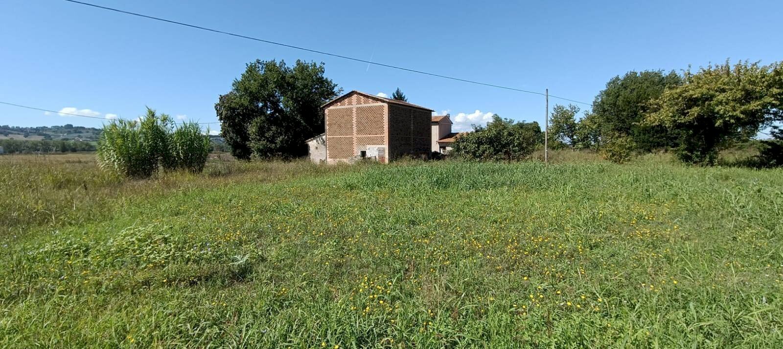 Foto 1 - Terreno edificabile Via Monte Serano
 
4, Foligno - foto 1