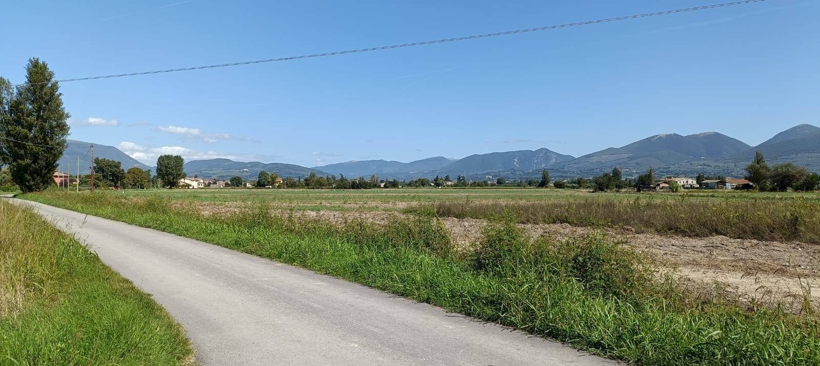 Foto 3 - Terreno edificabile Via Monte Serano
 
4, Foligno - foto 3