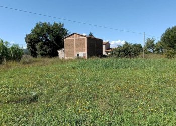 Foto 1 - Terreno edificabile Via Monte Serano
 
4, Foligno - foto 1