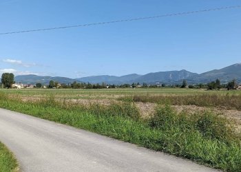 Foto 3 - Terreno edificabile Via Monte Serano
 
4, Foligno - foto 3