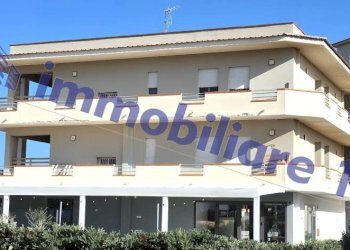 Facciata - Stabile - Palazzo via Alicudi, 24, Alcamo - foto 3