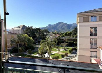 Three-room apartment Via al Giardino, Loano - photo 1