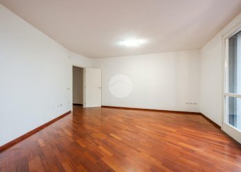 Three-room apartment Via Cristoforo Colombo, Zola Predosa - photo 4