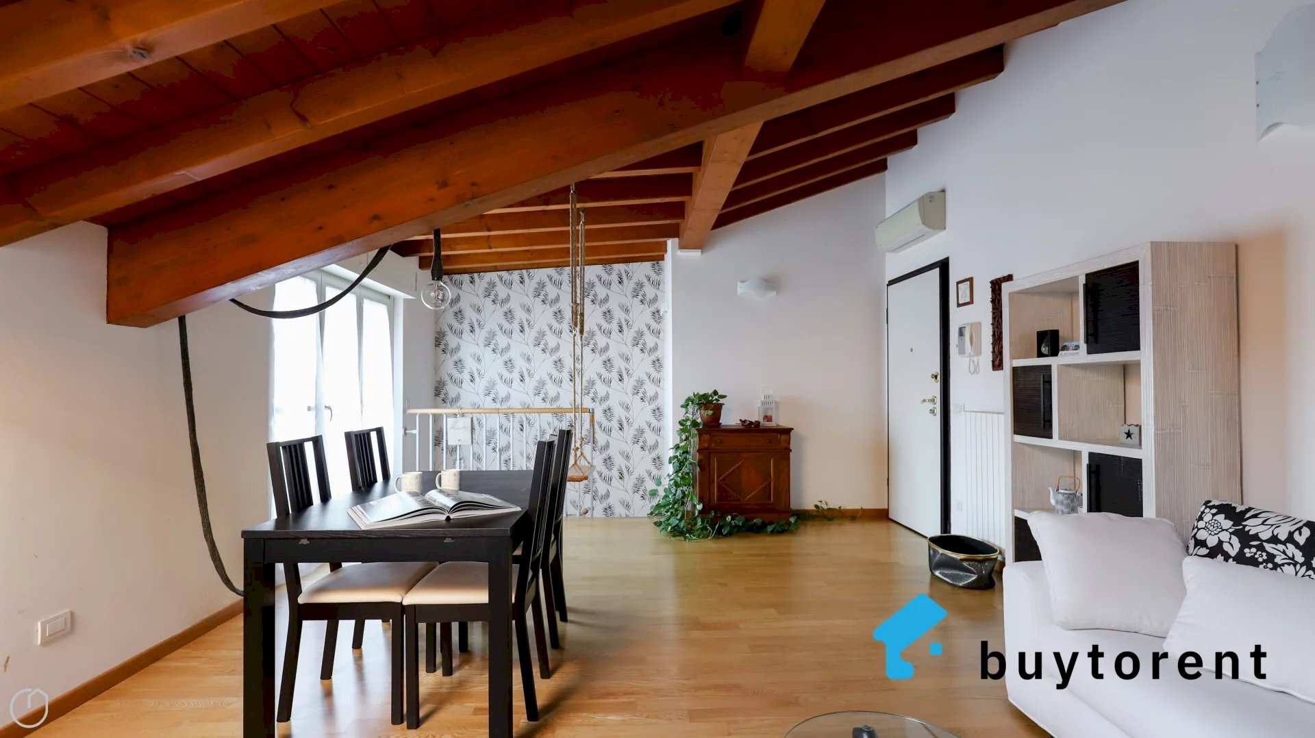 Four-room apartment Via Cristoforo Colombo, Villasanta - photo 1