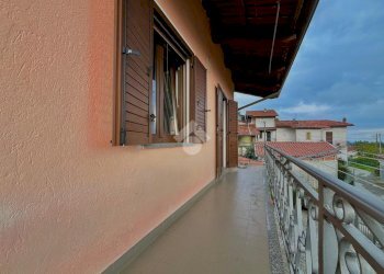 Four-room apartment Frazione Spineto, Castellamonte - photo 7