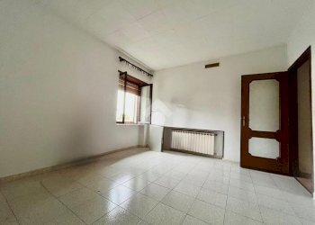Four-room apartment Frazione Spineto, Castellamonte - photo 17