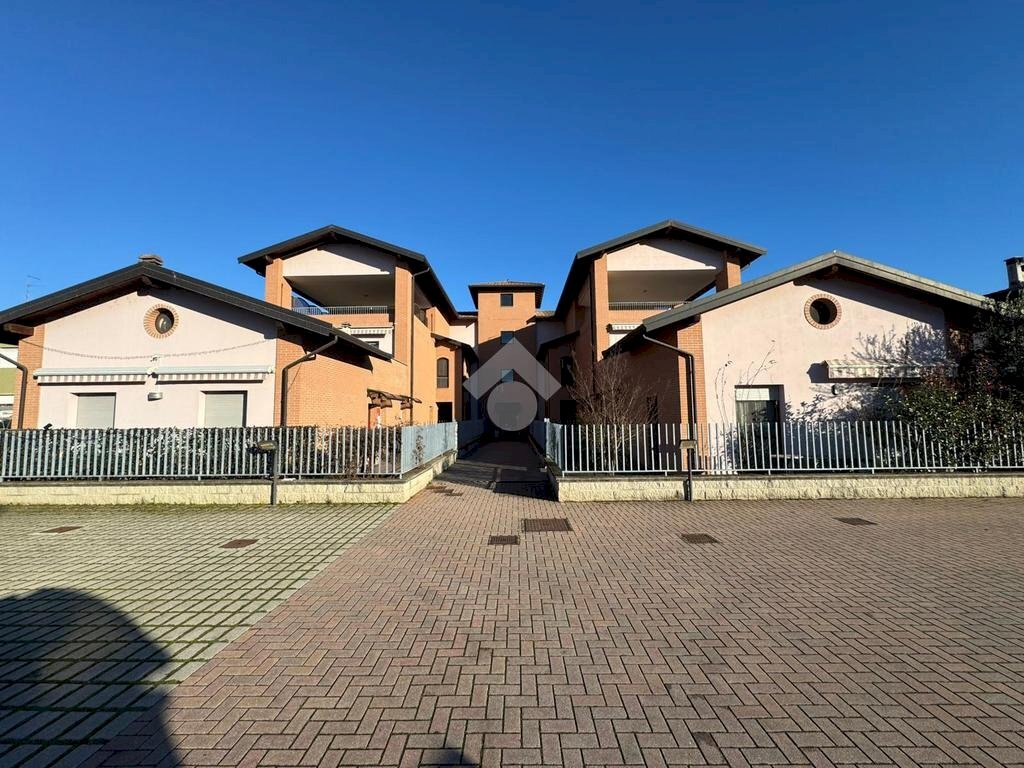 Bilocale Strada Privata XXV Aprile, Cameri - foto 1