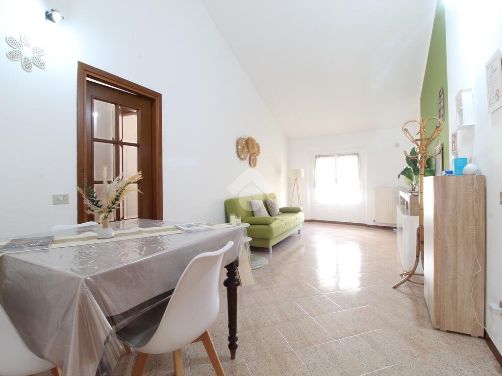 Three-room apartment Via San Filippo, Reggio nell'Emilia - photo 2