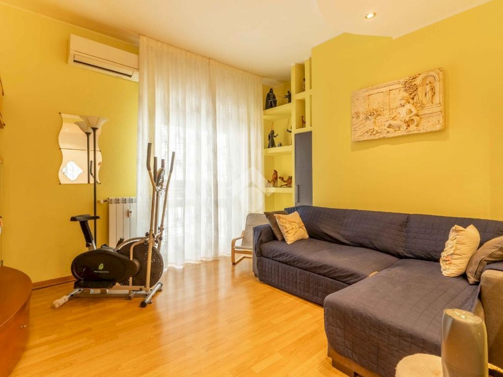 Three-room apartment Viale Leonardo da Vinci, Trezzano sul Naviglio - photo 1