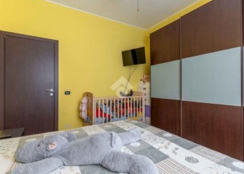 Three-room apartment Viale Leonardo da Vinci, Trezzano sul Naviglio - photo 13