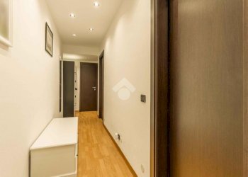 Three-room apartment Viale Leonardo da Vinci, Trezzano sul Naviglio - photo 14