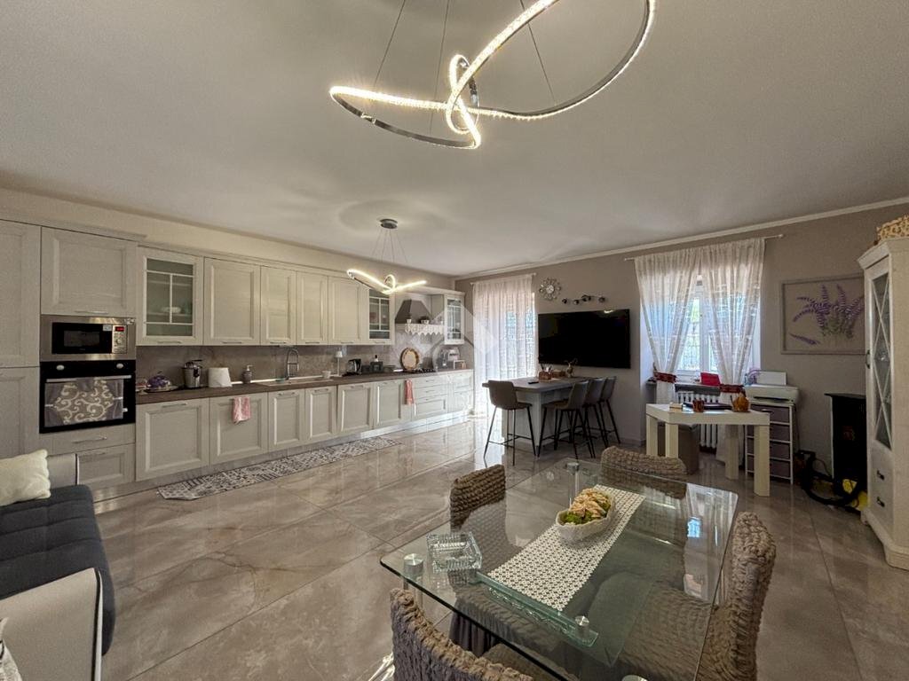 Semi-detached house Via Statale, Chivasso - photo 1