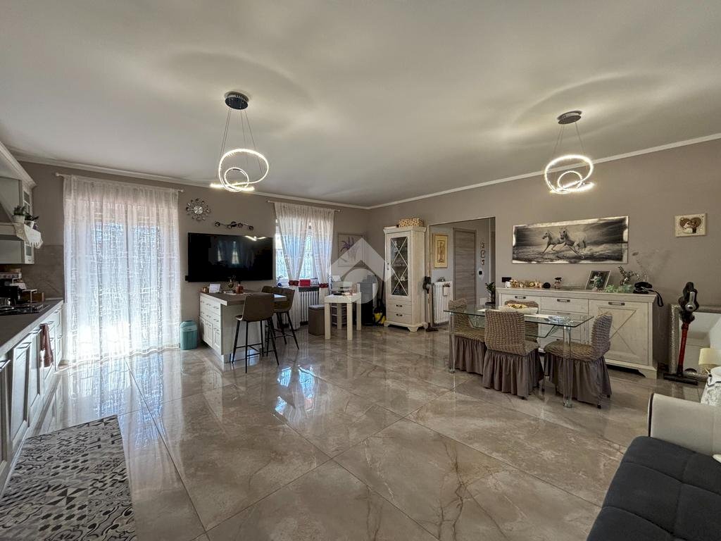 Semi-detached house Via Statale, Chivasso - photo 2