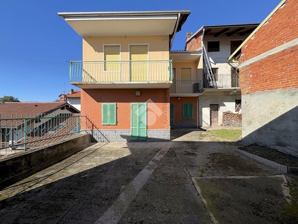 Semi-detached house Via Cavour, Borgomasino - photo 1
