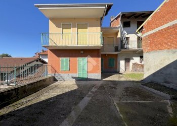 Semi-detached house Via Cavour, Borgomasino - photo 1