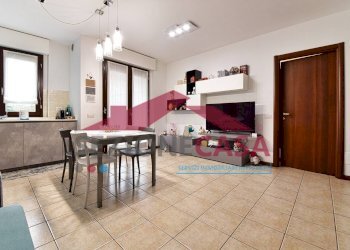 Foto 1 - Bilocale VIA PALMIRO TOGLIATTI, Saronno - foto 1