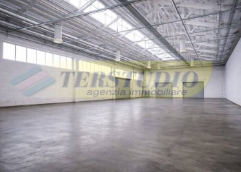 Foto 2 - Capannone via pisacane
snc, Pero - foto 2