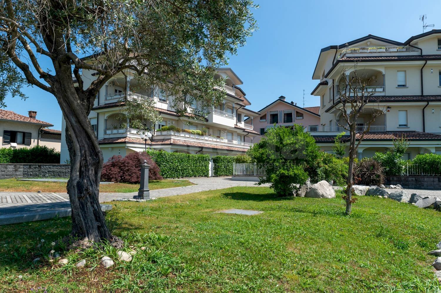 Foto 1 - Trilocale Via Madre Teresa di Calcutta
 
26, San Vittore Olona - foto 1