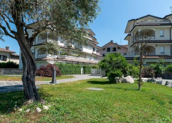 Foto 1 - Trilocale Via Madre Teresa di Calcutta
 
26, San Vittore Olona - foto 1