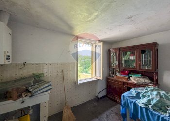 Sala da pranzo - Semi-detached house Via Caronno Varesino
 
102, Morazzone - photo 18