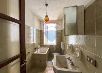 Bagno - Semi-detached house Via Caronno Varesino
 
102, Morazzone - photo 19
