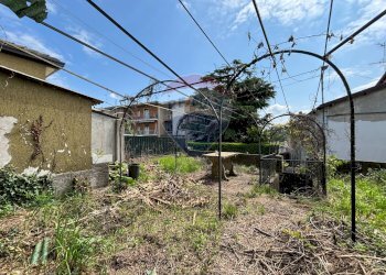 Giardino - Semi-detached house Via Caronno Varesino
 
102, Morazzone - photo 24