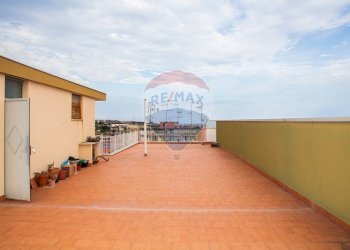 Terrazza - Appartamento Via Galileo Galilei
 
69, Aci Catena - foto 21