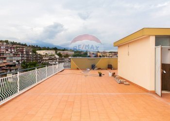 Terrazza - Appartamento Via Galileo Galilei
 
69, Aci Catena - foto 22