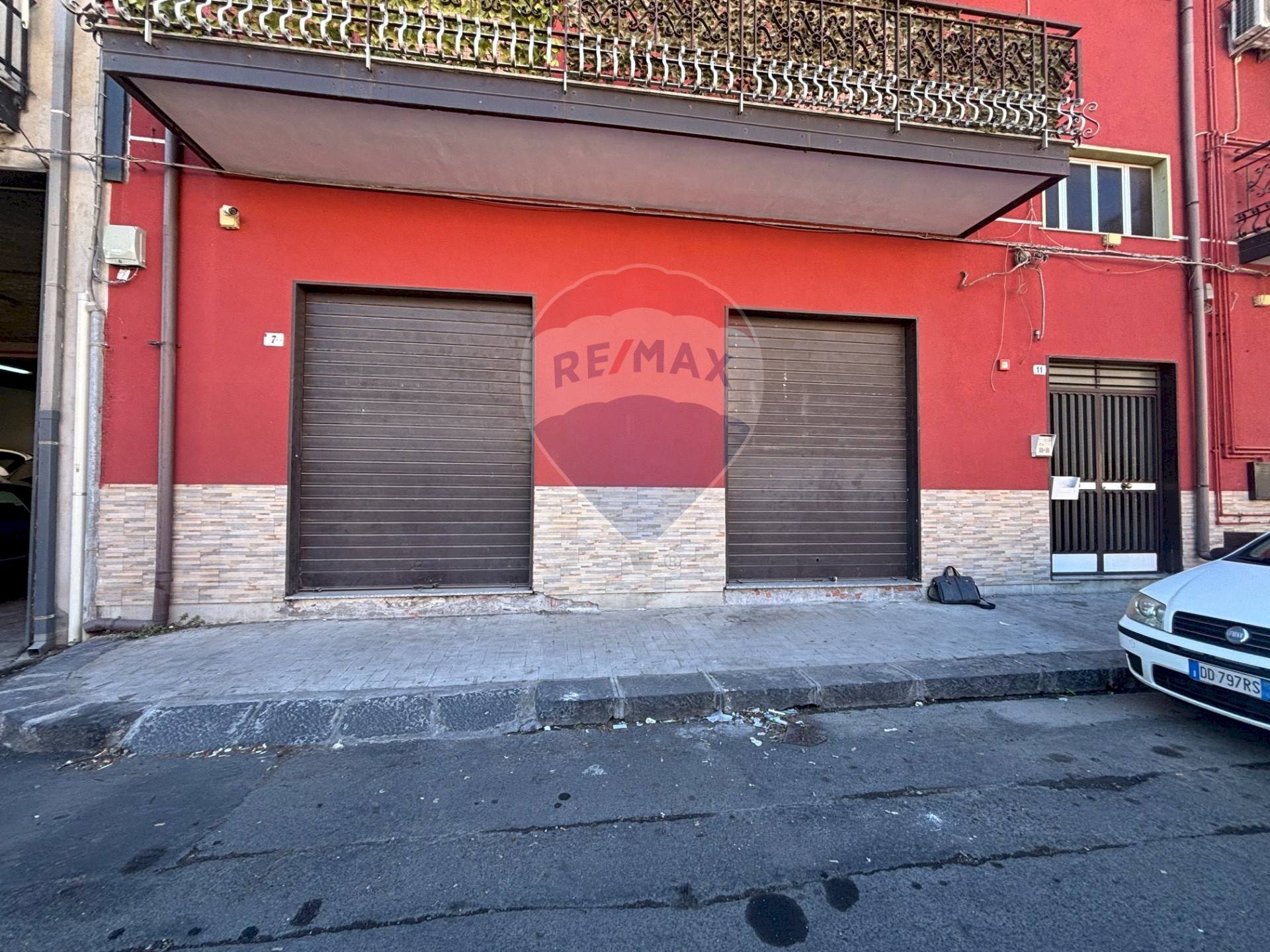 Edificio all\'aperto - Negozio rocco chinnici
 
9, Belpasso - foto 3