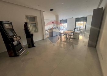 Sala da pranzo - Negozio rocco chinnici
 
9, Belpasso - foto 7