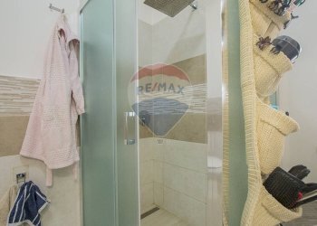 Bagno - Villa Giovanni Pascoli
 
33/A, Mascalucia - foto 21