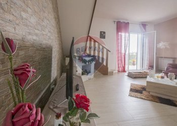 Soggiorno - Villa Giovanni Pascoli
 
33/A, Mascalucia - foto 26