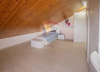 Camera / camera da letto - Villa Giovanni Pascoli
 
33/A, Mascalucia - foto 36