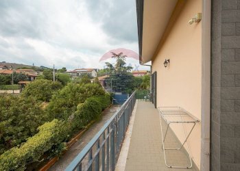 Balcone - Villa Giovanni Pascoli
 
33/A, Mascalucia - foto 40