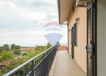 Balcone - Villa Giovanni Pascoli
 
33/A, Mascalucia - foto 43