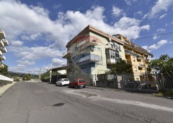 Edificio all\'aperto - Appartamento Via Amerigo Vespucci
 
6, Giarre - foto 2