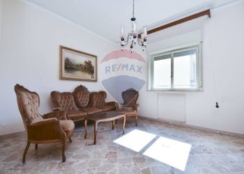 Soggiorno - Appartamento Via Amerigo Vespucci
 
6, Giarre - foto 15