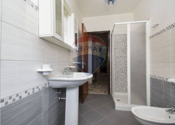 Bagno - Appartamento Via Amerigo Vespucci
 
6, Giarre - foto 30