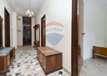 Hall / corridoio - Appartamento Via Amerigo Vespucci
 
6, Giarre - foto 13