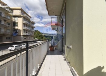 Balcone - Appartamento Via Amerigo Vespucci
 
6, Giarre - foto 32